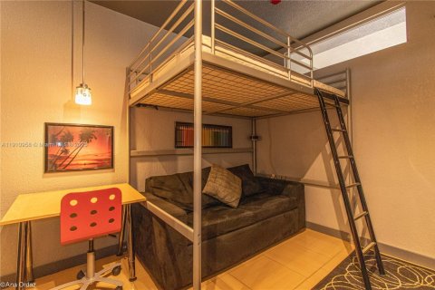 Copropriété à louer à Hallandale Beach, Floride: 2 chambres, 130.06 m2 № 1967477 - photo 25