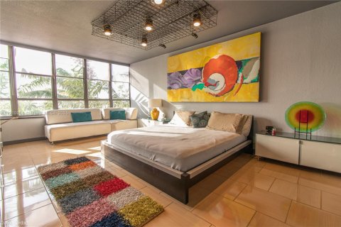 Copropriété à louer à Hallandale Beach, Floride: 2 chambres, 130.06 m2 № 1967477 - photo 15