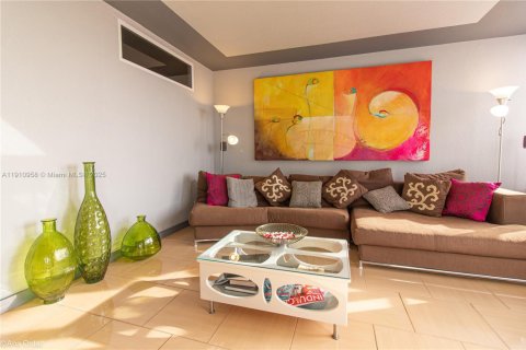 Copropriété à louer à Hallandale Beach, Floride: 2 chambres, 130.06 m2 № 1967477 - photo 20