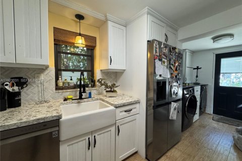Casa en venta en Fort Lauderdale, Florida, 2 dormitorios, 98.1 m2 № 1977421 - foto 21