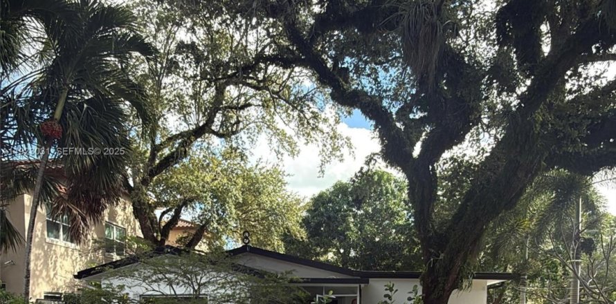 Casa en Fort Lauderdale, Florida 2 dormitorios, 98.1 m2 № 1977421