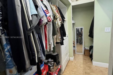 Casa en venta en Fort Lauderdale, Florida, 2 dormitorios, 98.1 m2 № 1977421 - foto 12