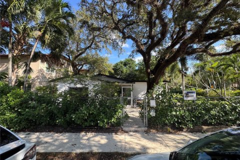 Casa en venta en Fort Lauderdale, Florida, 2 dormitorios, 98.1 m2 № 1977421 - foto 4