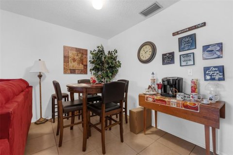 Commercial property in Orlando, Florida 183.2 sq.m. № 1852533 - photo 14