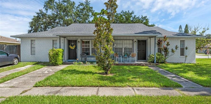 Commercial property in Orlando, Florida 183.2 sq.m. № 1852533