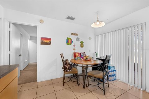 Commercial property in Orlando, Florida 183.2 sq.m. № 1852533 - photo 15