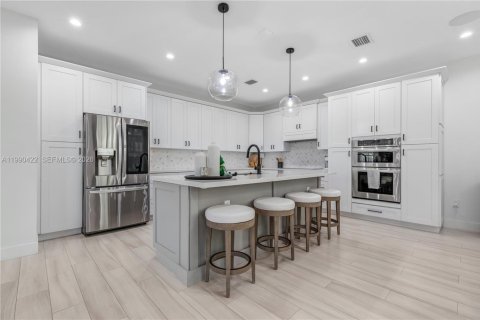 Купить виллу или дом в Майами, Флорида 5 спален, 290.97м2, № 2056593 - фото 10