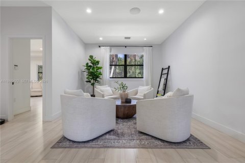 Купить виллу или дом в Майами, Флорида 5 спален, 290.97м2, № 2056593 - фото 19