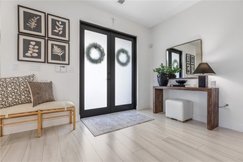 Купить виллу или дом в Майами, Флорида 5 спален, 290.97м2, № 2056593 - фото 3