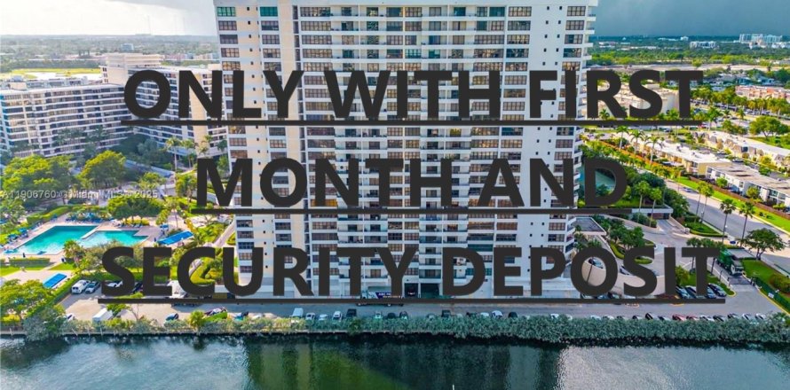 Кондоминиум с 1 спальней в Халландейл-Бич, Флорида № 1963249