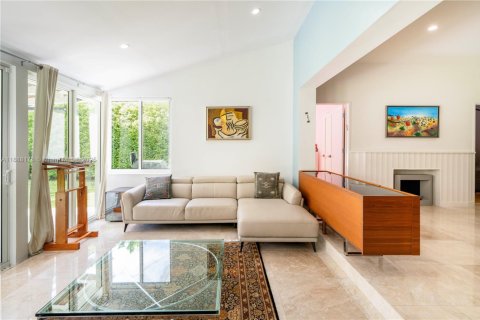 Villa ou maison à louer à Miami Beach, Floride: 3 chambres, 166.76 m2 № 1942244 - photo 11