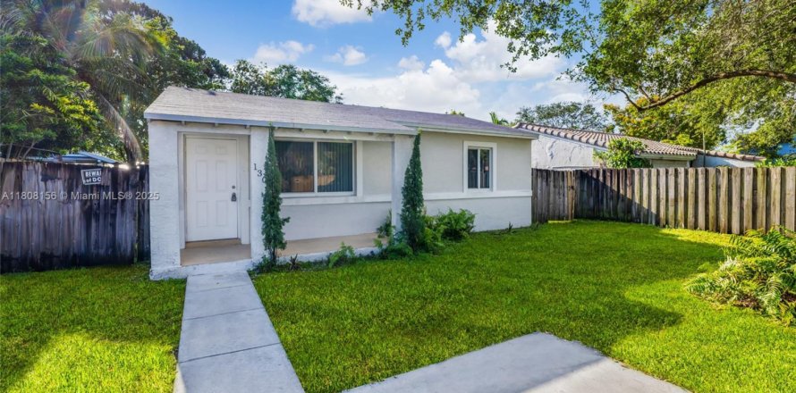 Propiedad comercial en Fort Lauderdale, Florida 118.45 m2 № 1768886