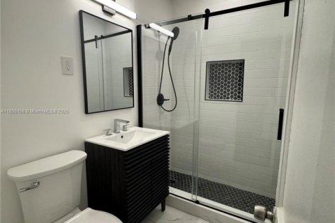 Propiedad comercial en venta en Fort Lauderdale, Florida, 118.45 m2 № 1768886 - foto 12