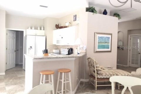 Villa ou maison à louer à Punta Gorda, Floride: 3 chambres, 124.3 m2 № 213470 - photo 10