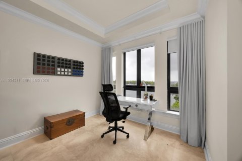 Condominio en venta en Miami, Florida, 4 dormitorios, 465.44 m2 № 2060721 - foto 15