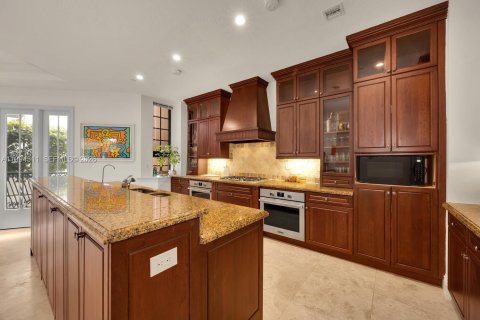 Condominio en venta en Miami, Florida, 4 dormitorios, 465.44 m2 № 2060721 - foto 11