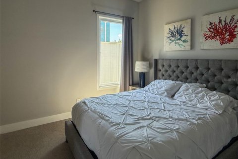 Condominio en alquiler en Kissimmee, Florida, 5 dormitorios, 244.33 m2 № 2105570 - foto 12