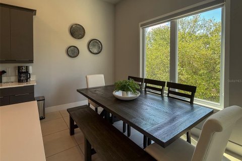 Condominio en alquiler en Kissimmee, Florida, 5 dormitorios, 244.33 m2 № 2105570 - foto 4