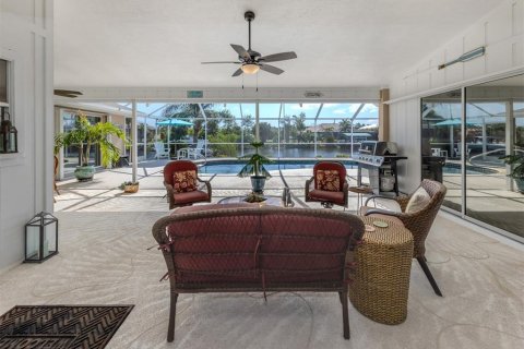 Casa en venta en Port Charlotte, Florida, 3 dormitorios, 199 m2 № 1516942 - foto 8