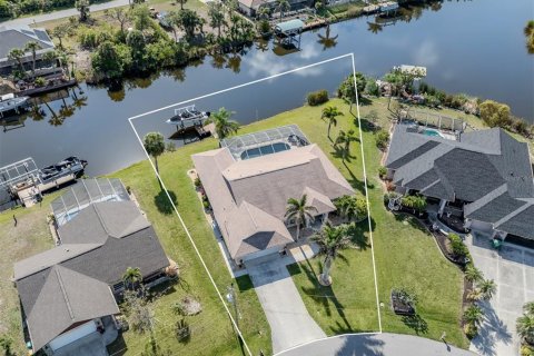 Casa en venta en Port Charlotte, Florida, 3 dormitorios, 199 m2 № 1516942 - foto 4