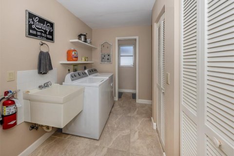 Casa en venta en Port Charlotte, Florida, 3 dormitorios, 199 m2 № 1516942 - foto 26