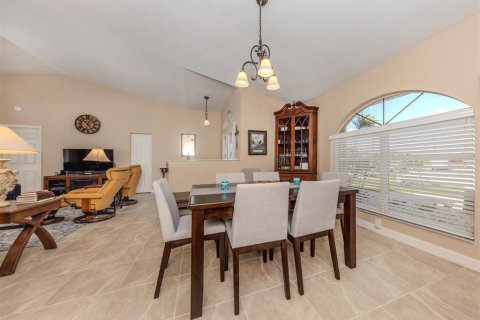 Casa en venta en Port Charlotte, Florida, 3 dormitorios, 199 m2 № 1516942 - foto 13