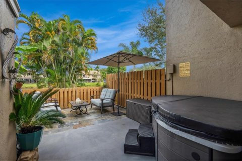 Townhouse in Davie, Florida 2 bedrooms, 112.97 sq.m. № 1951538 - photo 24