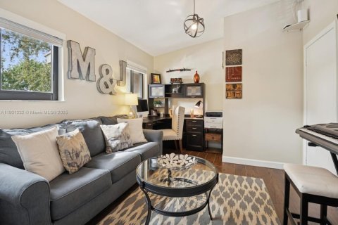 Townhouse in Davie, Florida 2 bedrooms, 112.97 sq.m. № 1951538 - photo 20