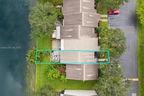 Townhouse in Davie, Florida 2 bedrooms, 112.97 sq.m. № 1951538 - photo 28