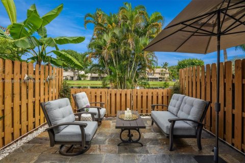 Townhouse in Davie, Florida 2 bedrooms, 112.97 sq.m. № 1951538 - photo 7