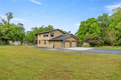 Villa ou maison à vendre à Dunnellon, Floride: 4 chambres, 251.3 m2 № 1616208 - photo 1