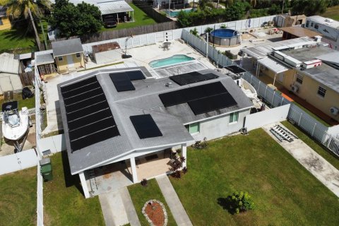 Купить виллу или дом в Хомстед, Флорида 4 спальни, 126.35м2, № 1957882 - фото 20