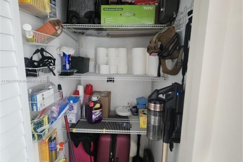 Купить виллу или дом в Хомстед, Флорида 4 спальни, 126.35м2, № 1957882 - фото 19