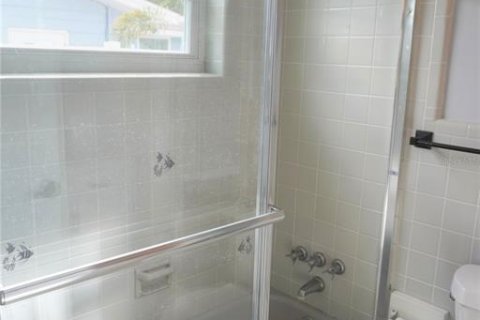 House in Seminole, Florida 3 bedrooms, 140.38 sq.m. № 1893592 - photo 15