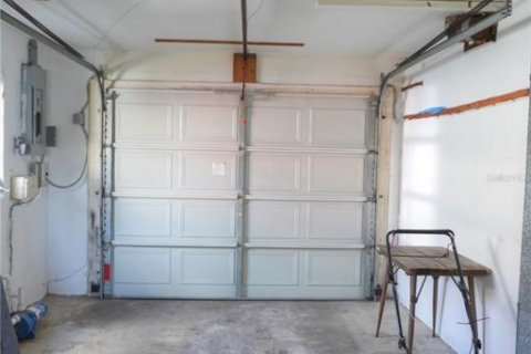 House in Seminole, Florida 3 bedrooms, 140.38 sq.m. № 1893592 - photo 21