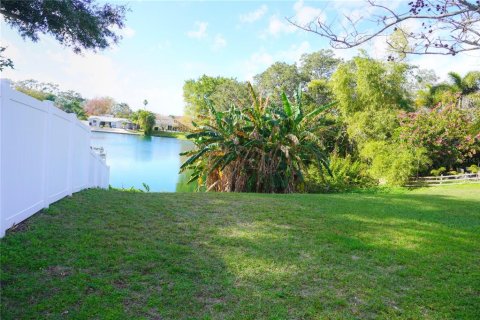 House in Seminole, Florida 3 bedrooms, 140.38 sq.m. № 1893592 - photo 24