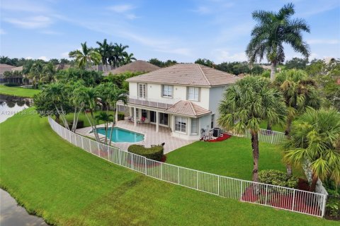 House in Boca Raton, Florida 4 bedrooms, 332.78 sq.m. № 2430191 - photo 3