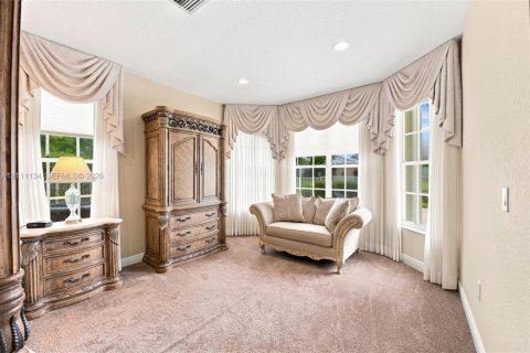 House in Boca Raton, Florida 4 bedrooms, 332.78 sq.m. № 2430191 - photo 27