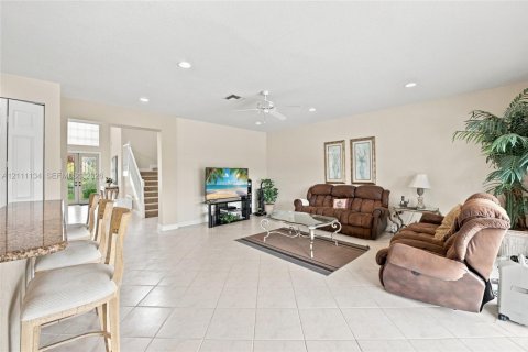House in Boca Raton, Florida 4 bedrooms, 332.78 sq.m. № 2430191 - photo 23