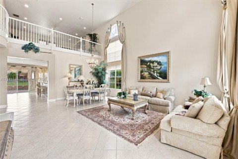 House in Boca Raton, Florida 4 bedrooms, 332.78 sq.m. № 2430191 - photo 4