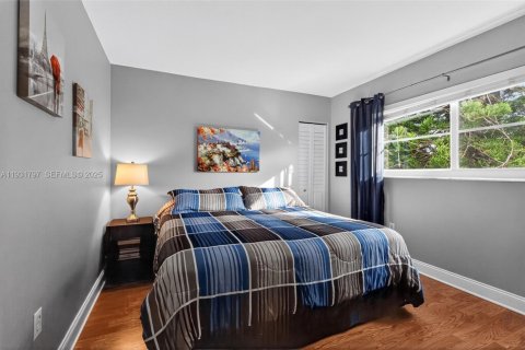 Copropriété à vendre à Hallandale Beach, Floride: 2 chambres, 75.44 m2 № 1992602 - photo 14