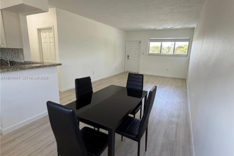 Appartement à louer à North Miami, Floride: 1 chambre, 65.03 m2 № 2046059 - photo 7