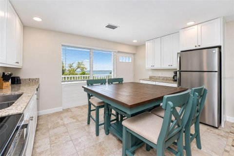 Condo in Englewood, Florida, 1 bedroom № 2373495 - photo 20
