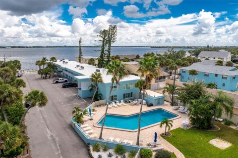 Condo in Englewood, Florida, 1 bedroom № 2373495 - photo 2