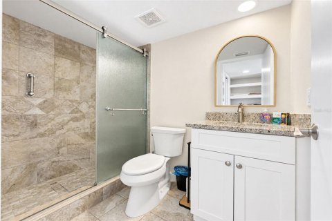 Condo in Englewood, Florida, 1 bedroom № 2373495 - photo 26