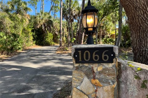 Casa en venta en Port Charlotte, Florida, 6 dormitorios, 512.26 m2 № 2143434 - foto 3