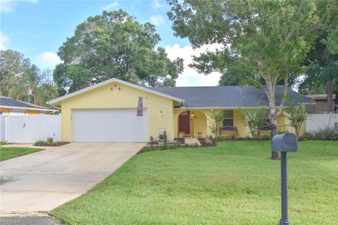 House in Altamonte Springs, Florida 4 bedrooms, 190.08 sq.m. № 2152206 - photo 5