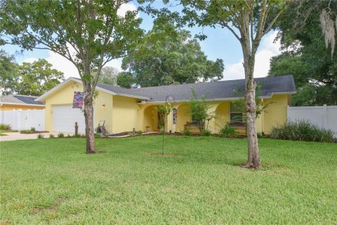 House in Altamonte Springs, Florida 4 bedrooms, 190.08 sq.m. № 2152206 - photo 4