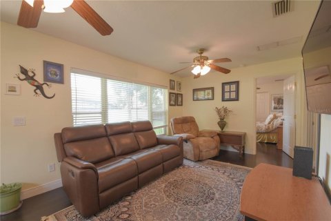 House in Altamonte Springs, Florida 4 bedrooms, 190.08 sq.m. № 2152206 - photo 30