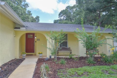 House in Altamonte Springs, Florida 4 bedrooms, 190.08 sq.m. № 2152206 - photo 2